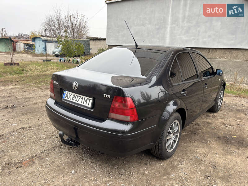 Седан Volkswagen Bora 2001 в Славянске
