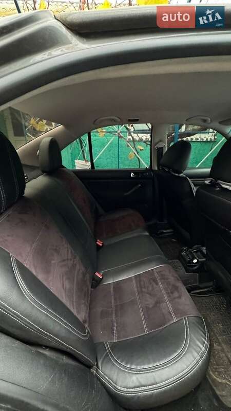 Седан Volkswagen Bora 2001 в Рени фото 9 Седан Volkswagen Bora 2001 в Рени