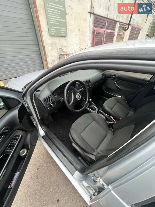 Седан Volkswagen Bora 2003 в Киеве фото 17 Седан Volkswagen Bora 2003 в Киеве