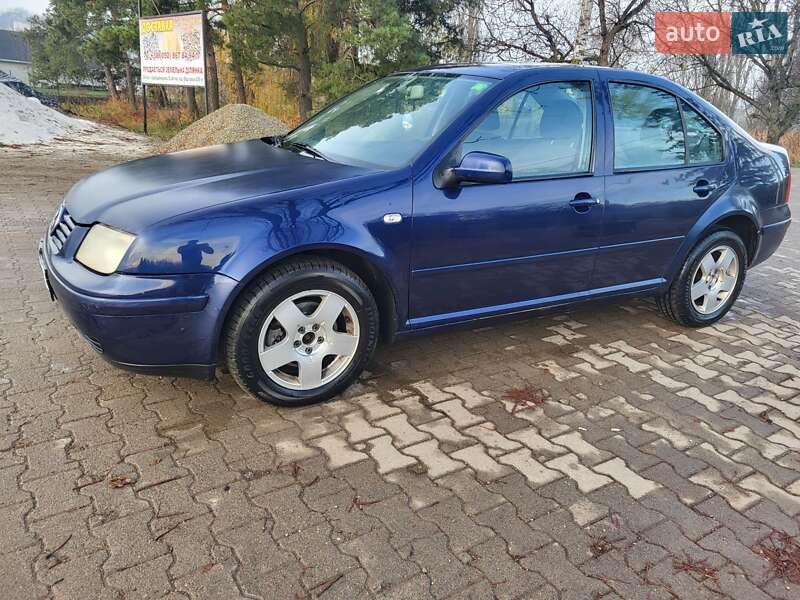 Седан Volkswagen Bora 2000 в Черновцах