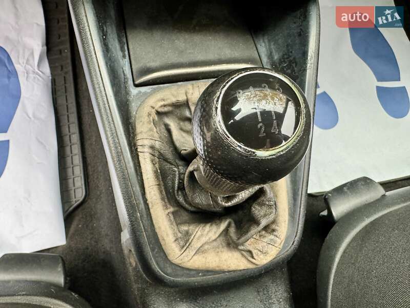 Седан Volkswagen Bora 2002 в Киеве