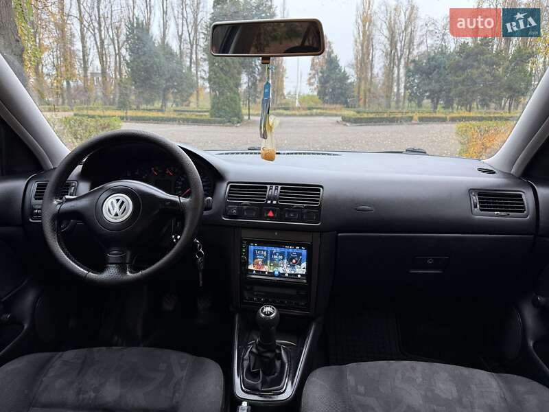 Седан Volkswagen Bora 1999 в Лысянке