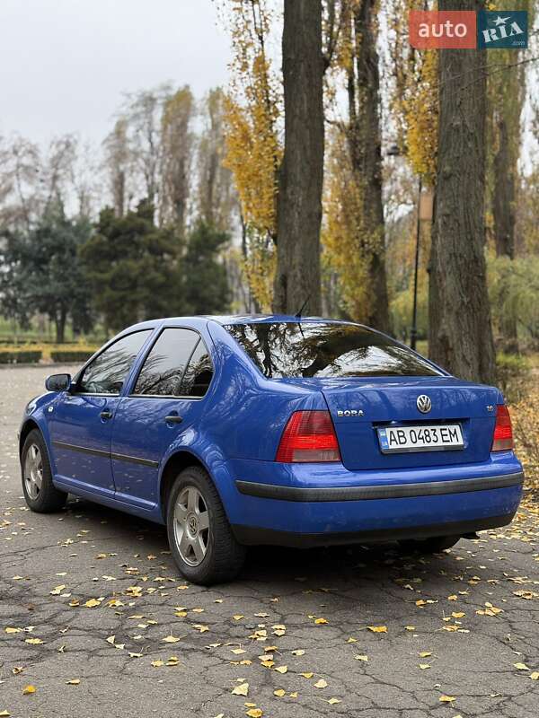 Седан Volkswagen Bora 1999 в Лысянке