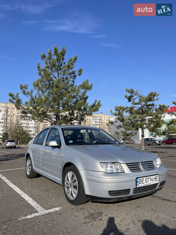 Седан Volkswagen Bora 2000 в Николаеве
