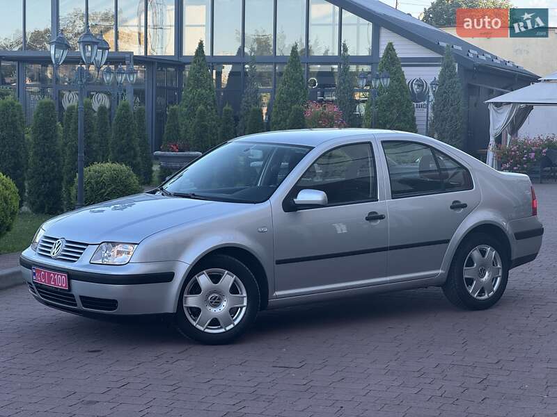 Седан Volkswagen Bora 2000 в Стрые