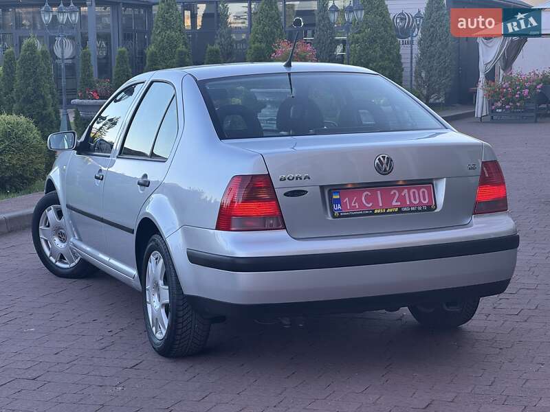 Седан Volkswagen Bora 2000 в Стрые