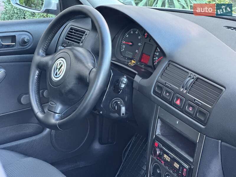 Седан Volkswagen Bora 2000 в Стрые