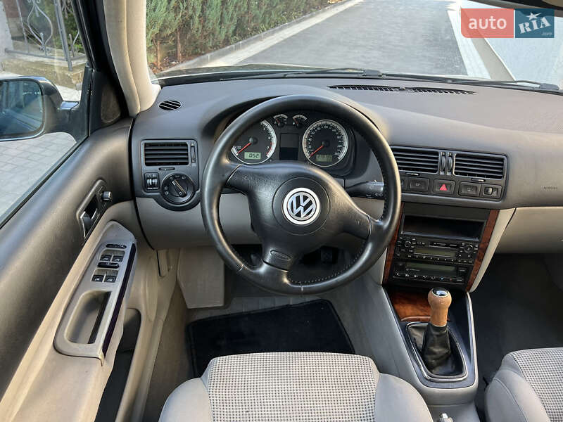 Универсал Volkswagen Bora 2000 в Вижнице