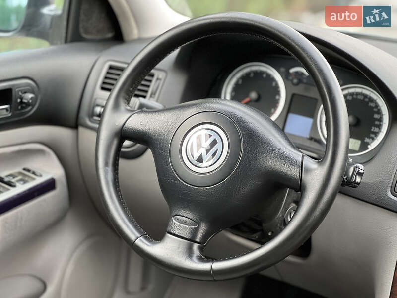 Универсал Volkswagen Bora 2000 в Вижнице