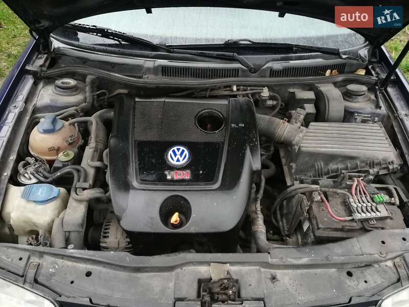Универсал Volkswagen Bora 2000 в Киеве