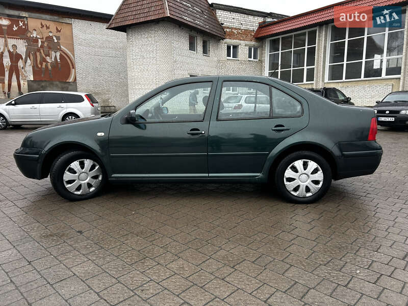Седан Volkswagen Bora 1998 в Львові