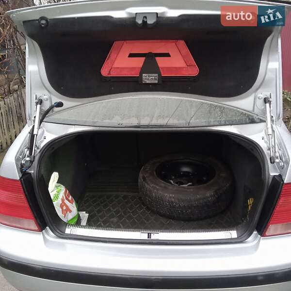 Седан Volkswagen Bora 2001 в Ладыжине фото 31 Седан Volkswagen Bora 2001 в Ладыжине