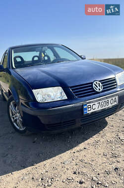 Седан Volkswagen Bora 2001 в Ивано-Франково