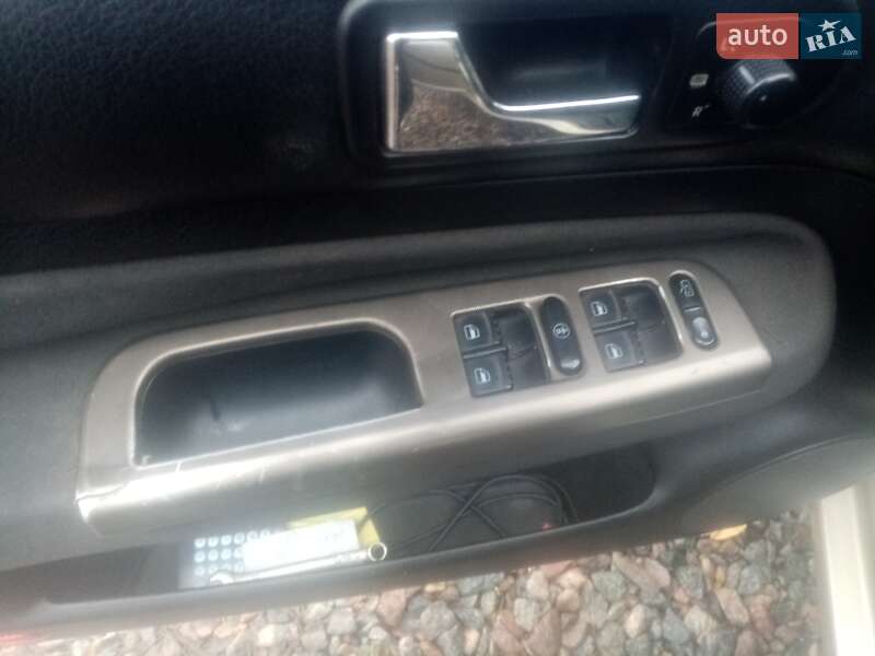 Седан Volkswagen Bora 2001 в Києві