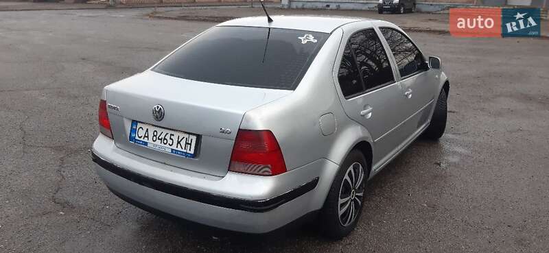 Седан Volkswagen Bora 2002 в Шполе