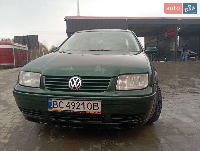 Седан Volkswagen Bora 1999 в Бродах