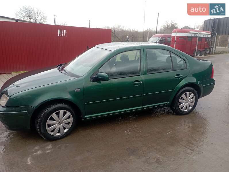 Седан Volkswagen Bora 1999 в Бродах