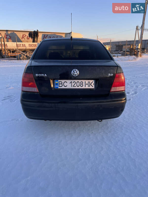 Седан Volkswagen Bora 1999 в Львові