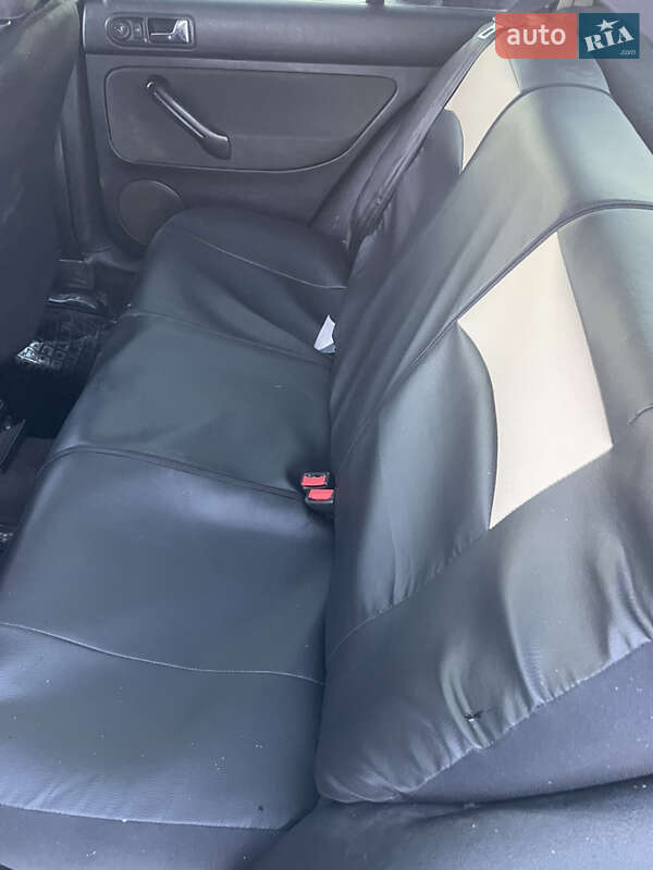 Седан Volkswagen Bora 1999 в Львові