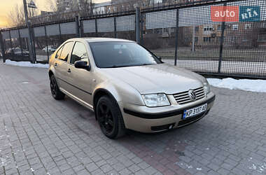 Седан Volkswagen Bora 2002 в Запорожье