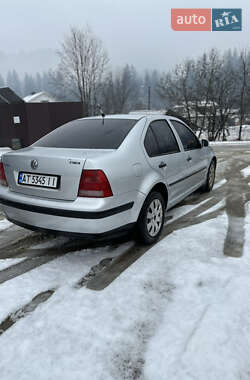 Седан Volkswagen Bora 2001 в Верховине