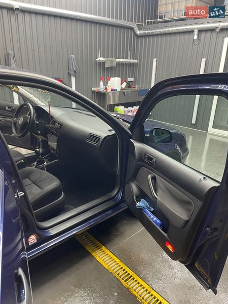 Седан Volkswagen Bora 2001 в Ирпене