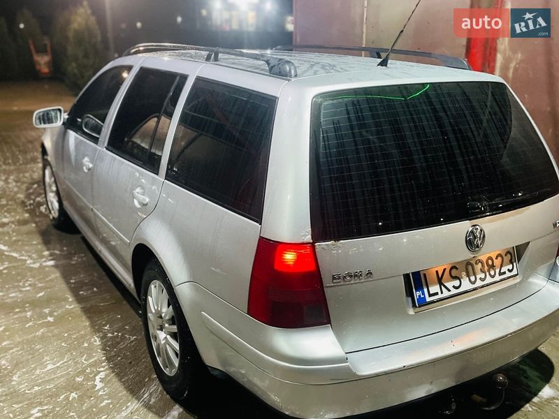 Универсал Volkswagen Bora 2001 в Ровно