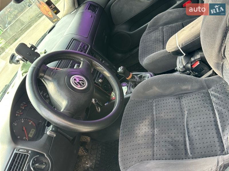 Седан Volkswagen Bora 1999 в Ходорове