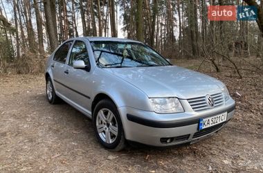 Седан Volkswagen Bora 2002 в Ичне
