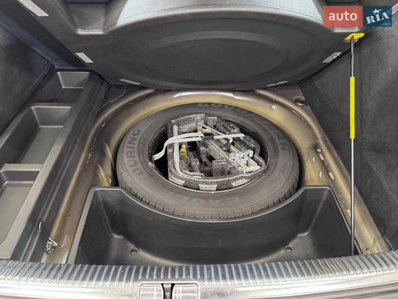 Универсал Volkswagen Bora 2001 в Стрые