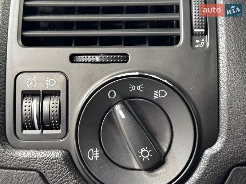 Универсал Volkswagen Bora 2001 в Стрые