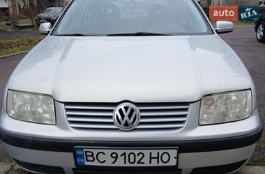 Седан Volkswagen Bora 2000 в Стрию