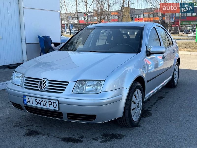 Volkswagen Bora 2000