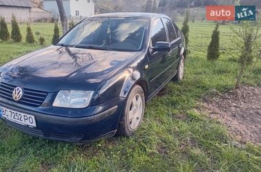Седан Volkswagen Bora 1998 в Бориславі