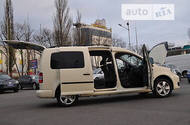 Минивэн Volkswagen Caddy пасс. 2012 в Киеве