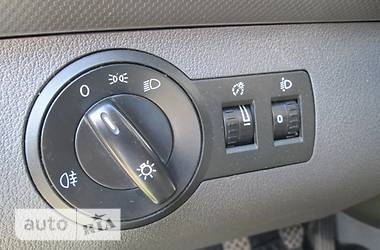 Грузопассажирский фургон Volkswagen Caddy 2008 в 