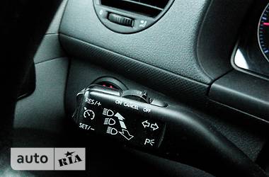Грузопассажирский фургон Volkswagen Caddy 2009 в 