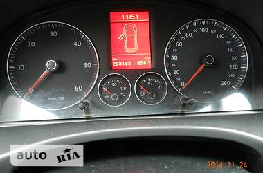 Внедорожник / Кроссовер Volkswagen Caddy 2010 в 