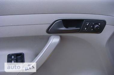  Volkswagen Caddy 2010 в 