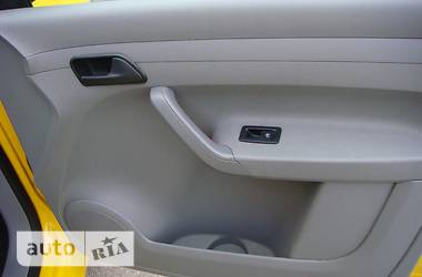  Volkswagen Caddy 2010 в 