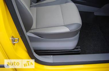  Volkswagen Caddy 2010 в 