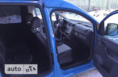 Грузопассажирский фургон Volkswagen Caddy 2011 в 