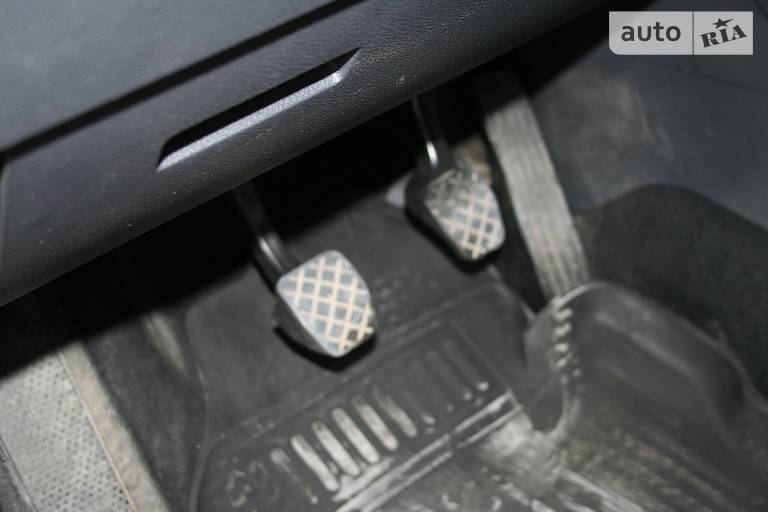 Грузопассажирский фургон Volkswagen Caddy 2010 в Киеве