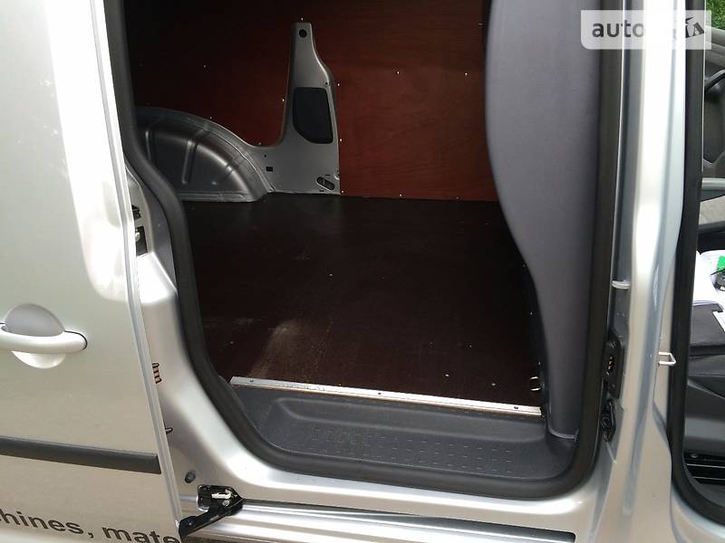 Грузовой фургон Volkswagen Caddy 2011 в Бучаче фото 17 Грузовой фургон Volkswagen Caddy 2011 в Бучаче
