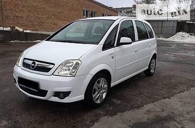 Седан Volkswagen Caddy 2010 в 