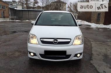 Седан Volkswagen Caddy 2010 в 