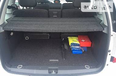 Седан Volkswagen Caddy 2010 в 