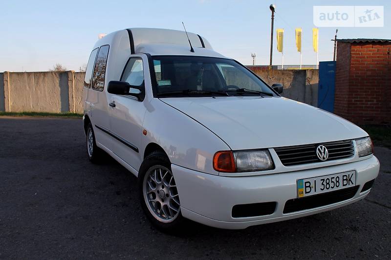 Грузопассажирский фургон Volkswagen Caddy 2001 в Полтаве