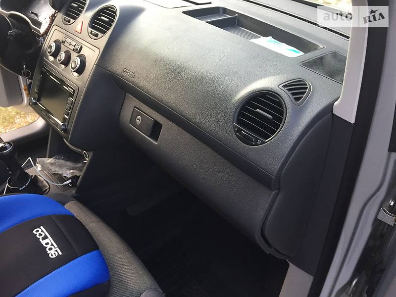 Универсал Volkswagen Caddy 2009 в Корюковке