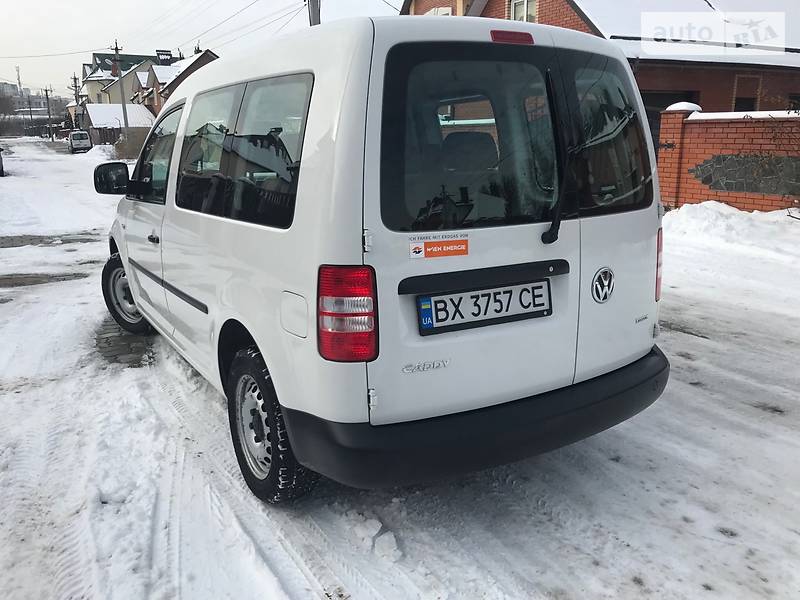 Грузопассажирский фургон Volkswagen Caddy 2012 в Хмельницком